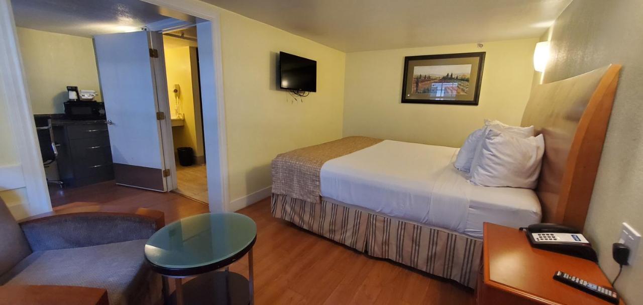 Travelodge By Wyndham Fairfield/Napa Valley Exterior foto